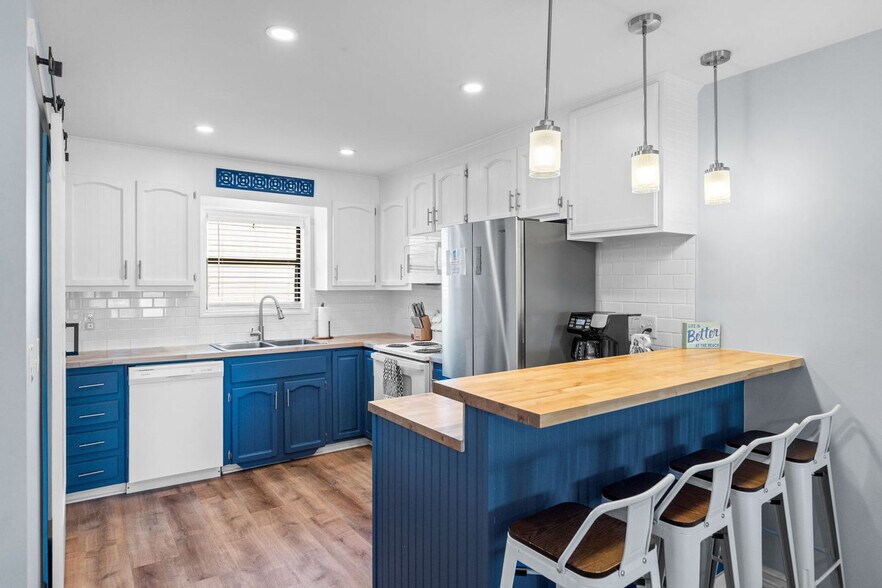 Building Photo - 1503 Carolina Beach Ave N