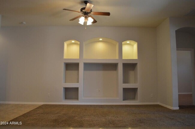 Building Photo - 4132 E Carriage Ct