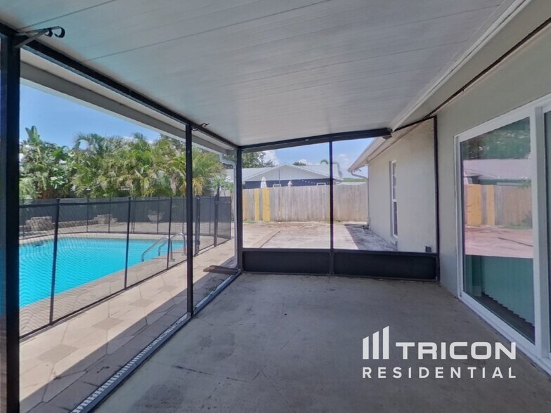 Building Photo - 2376 Millwood Ln