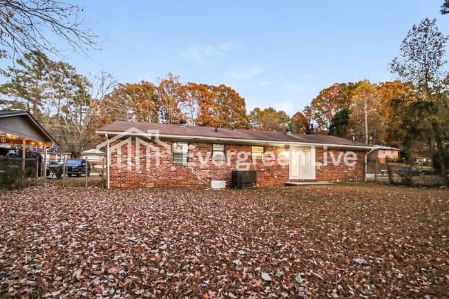 Building Photo - 4635 Richard Rd