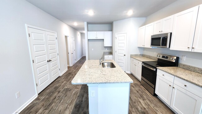 Building Photo - 205 Brackish Dr