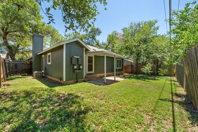 Building Photo - 9618 Sugar Hill Dr