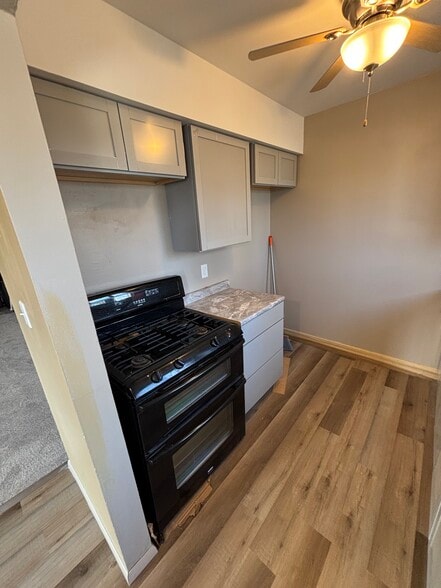 Building Photo - 224 Montana Ave