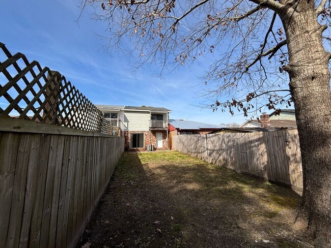 Building Photo - 5039 Popperdam Creek Dr