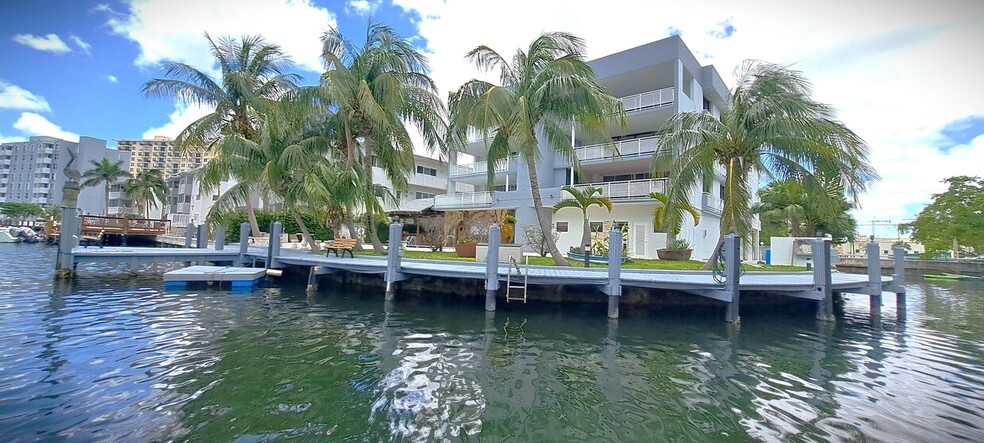 Building Photo - 468 Golden Isles Dr