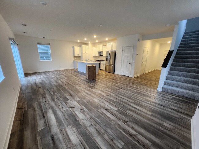 Building Photo - Rare 4 bed brand new construction never be...