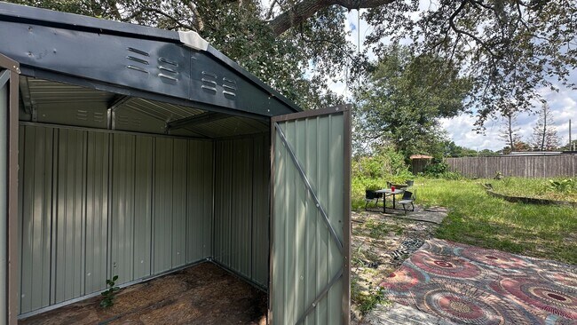 Building Photo - 517 San Juan Blvd