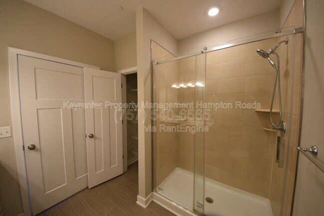 Building Photo - 504 Fishers Ct