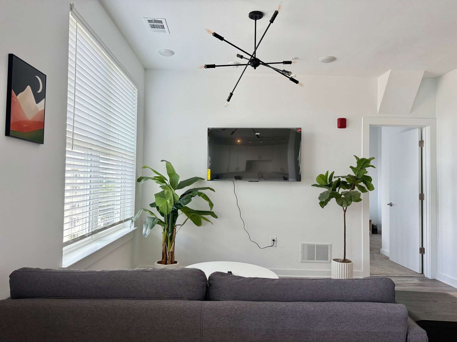 Building Photo - 542 Boulevard NE