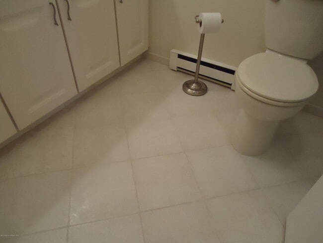 Building Photo - 142 Cross Slope Ct