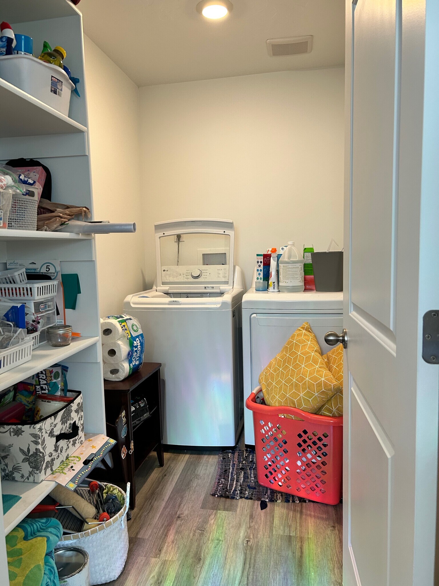 laundry room - 492 N Trident Dr