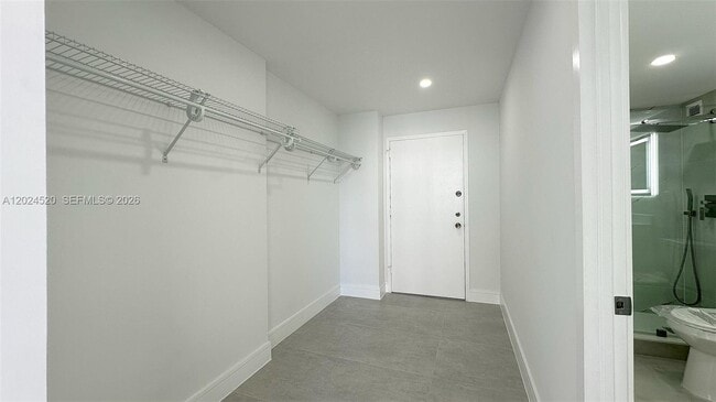 Building Photo - 2750 NE 183rd St