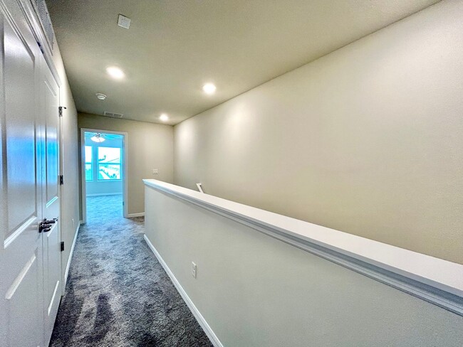 Building Photo - Live in style: Family-friendly 3BR, 2.5BA ...