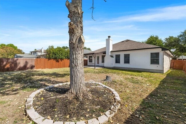 Building Photo - 1508 Lochaline Loop