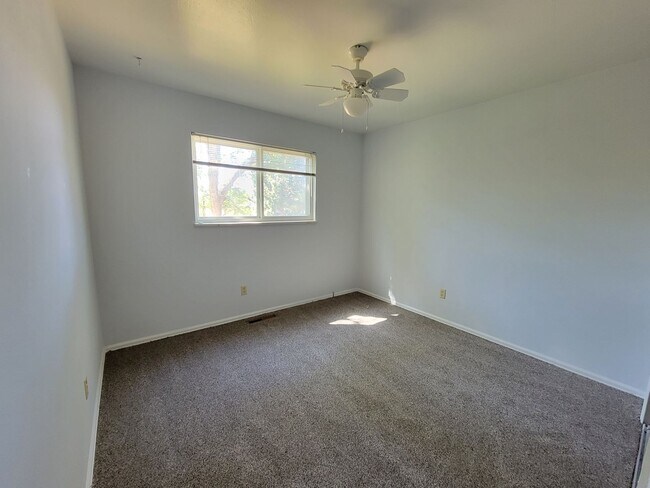 Building Photo - 4075 Harbor Pl