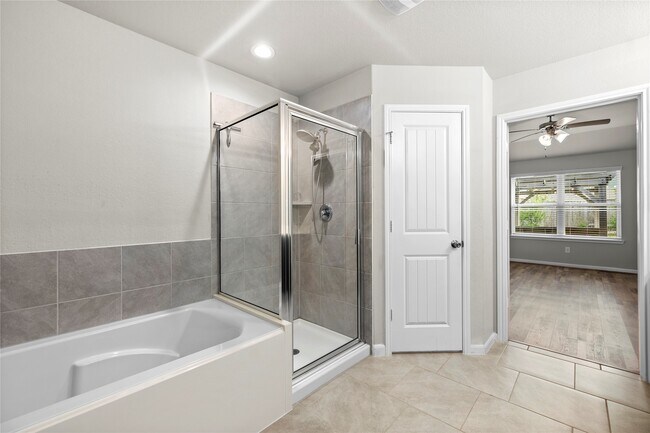 Building Photo - 18214 Banfield Summit Ct