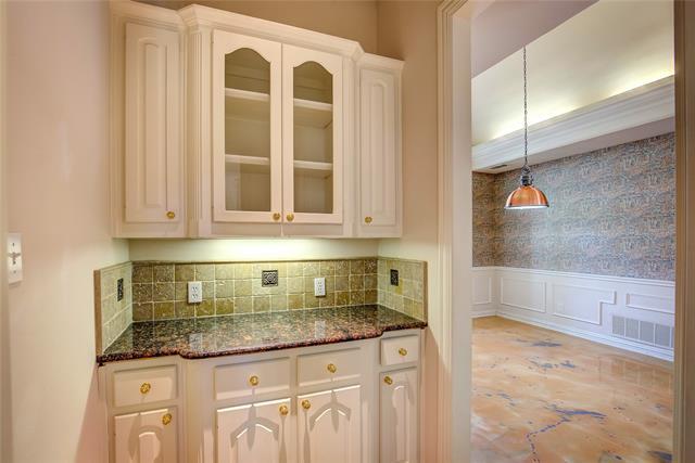 Building Photo - 124 Dickens Dr
