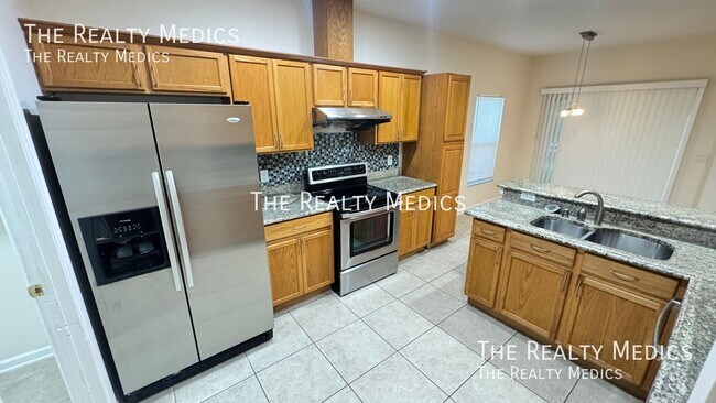 Building Photo - 626 Fern Lake Dr