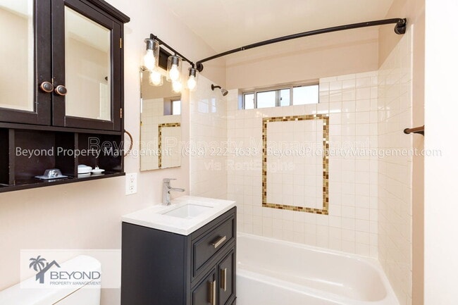 Building Photo - 815 Whaley St