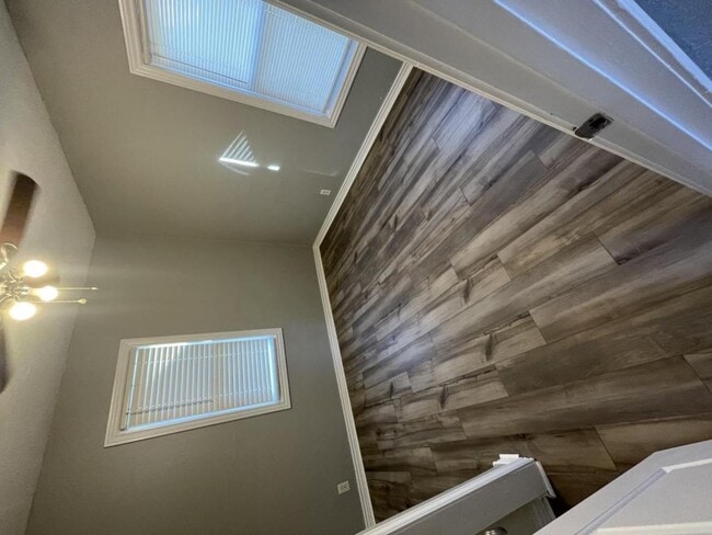 Building Photo - 821 New Hampshire Ave