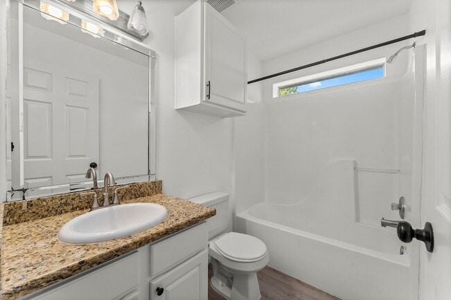 Building Photo - 351 Fantasy Ln