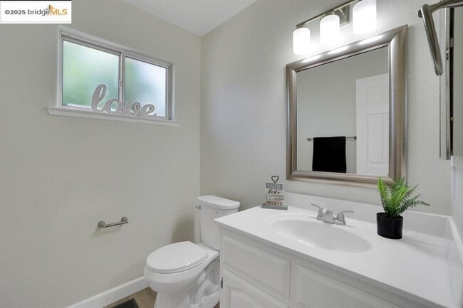 Building Photo - 2490 Ponte Mira Way
