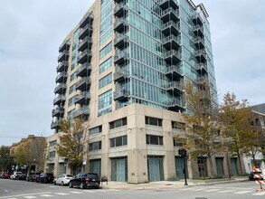 Building Photo - Luxury Living by the Lake | 2BR/2BA Condo ...