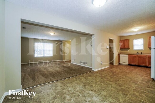 Building Photo - 3977 Summerstone Dr