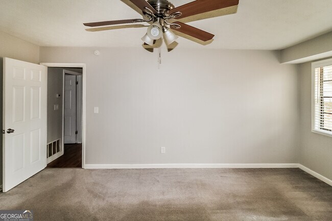Building Photo - 3691 Quail Hollow Trail