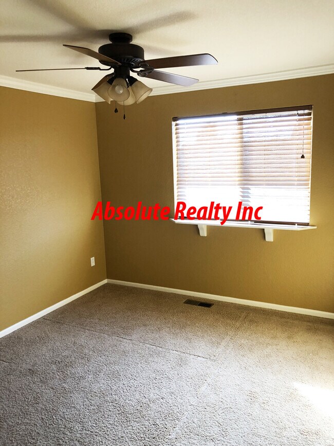 Building Photo - Wolf Ranch 2 Story Town Home 3 bedrooms 3 ...