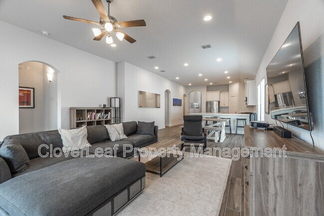 Building Photo - 1149 Cadogan Squire