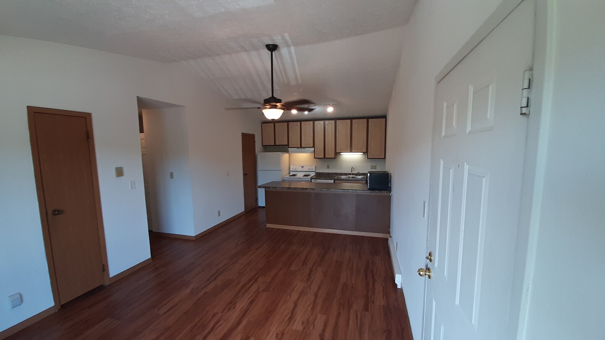 Building Photo - 2543 Neil Armstrong Dr