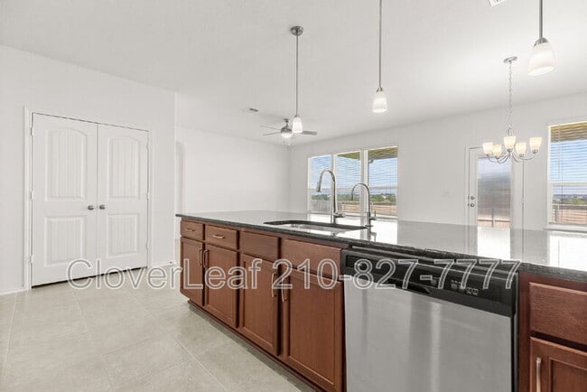 Building Photo - 8111 Knoxville Trl