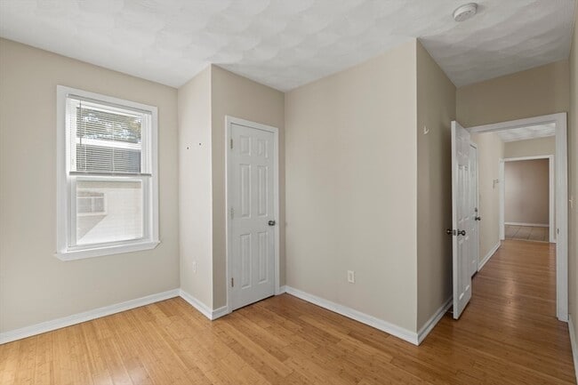 Building Photo - 88 Pearl St