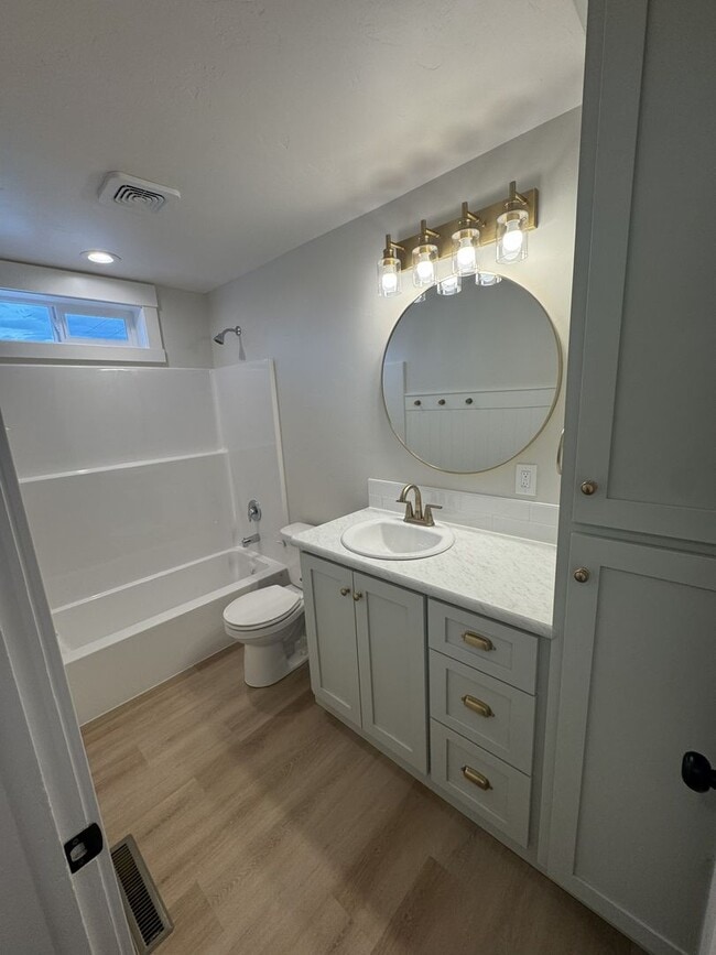 Building Photo - Completely Remodeled 4 Bed, 2 Bath Country Home – 1.5 Acres – Horse & Livestock Friendly!