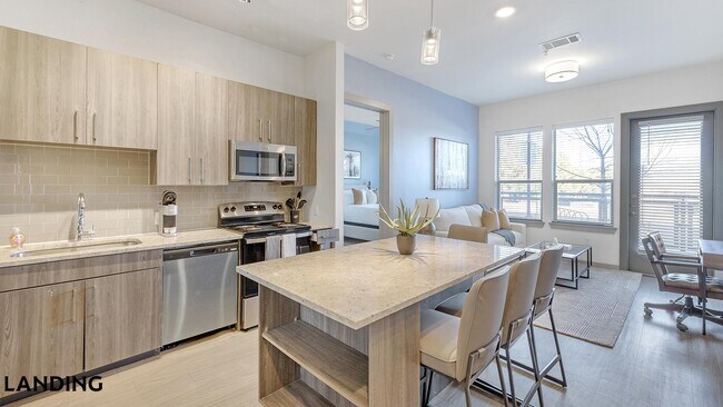 Building Photo - 101 S Center St