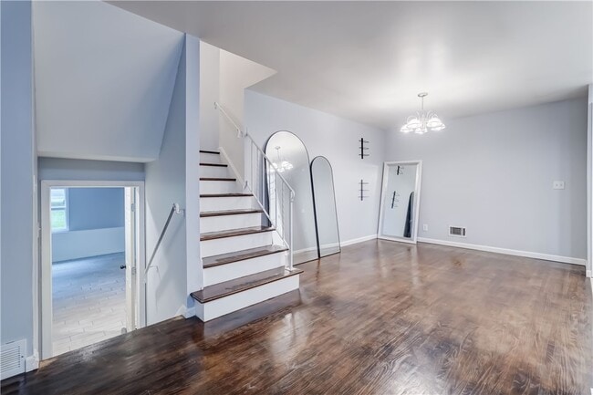 Building Photo - 232 Meadowbriar Rd