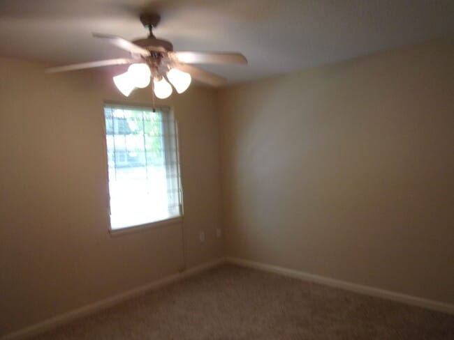 Building Photo - Grand Oaks Condo
