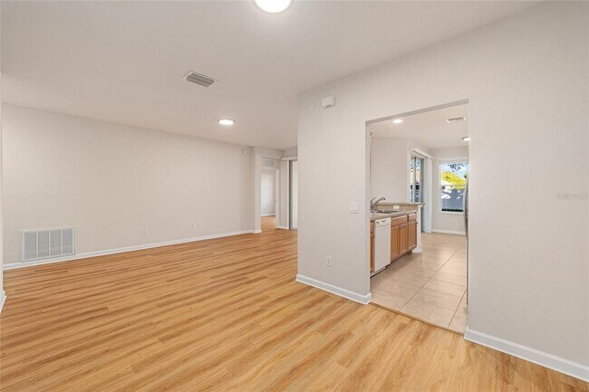 Building Photo - 4570 SW 52nd Cir