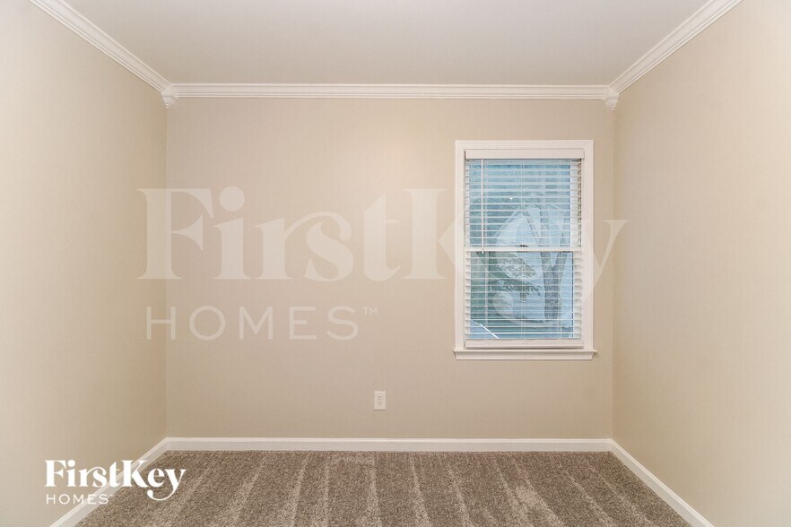 Building Photo - 3612 River Lake Ct