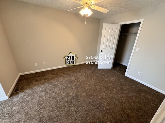 Building Photo - 140 Twin Lakes Dr