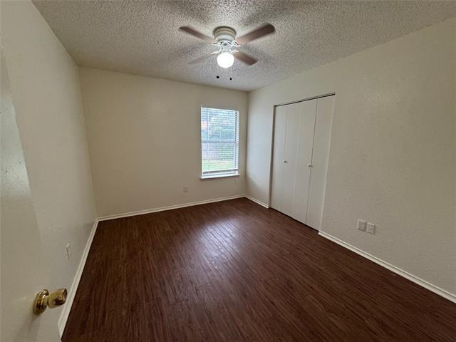 Building Photo - 4024 Periwinkle Dr