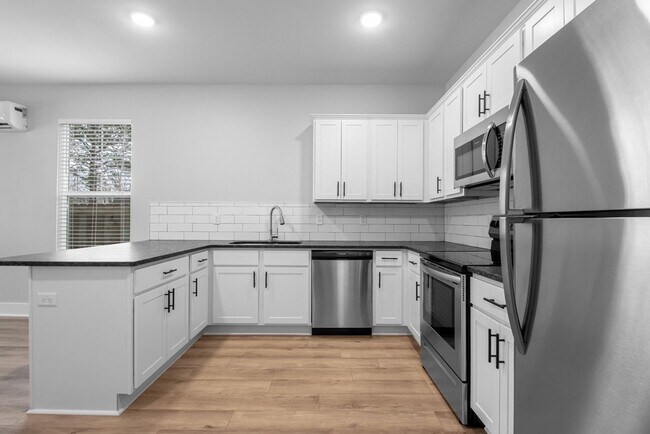 Building Photo - Argenta 1 Bed 1.5 Bath Luxury Energy Effic...