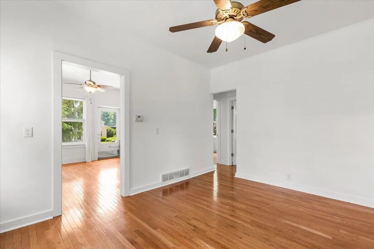 Dining Room - 1052 Poplar St