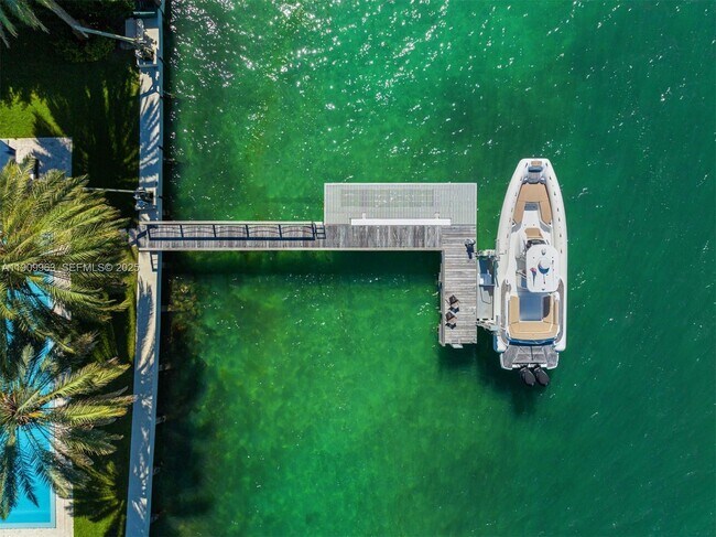 Building Photo - 360 Harbor Dr