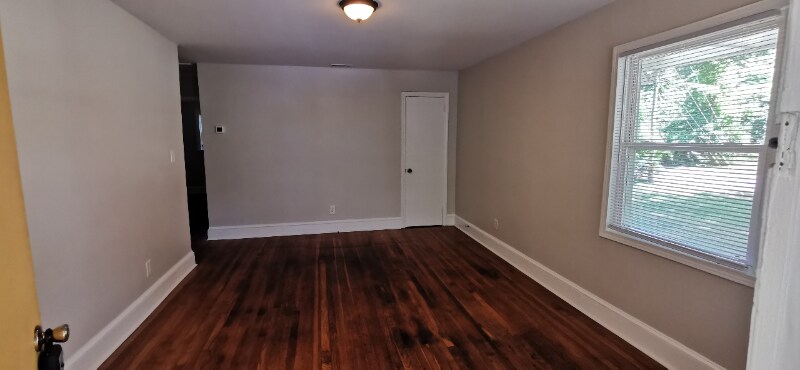 Building Photo - 514 Porter St
