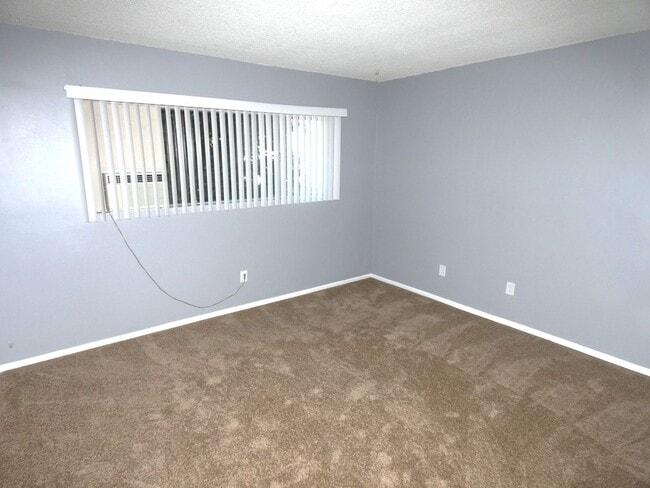 Building Photo - 12401 Breezewood Dr