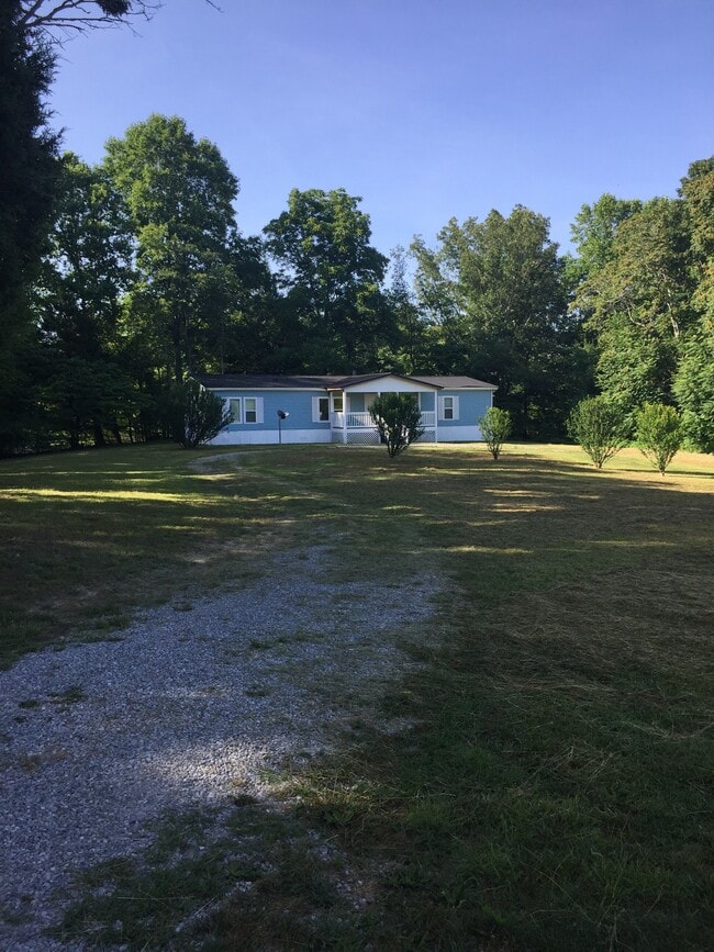 Building Photo - 9097 Griffith Rd