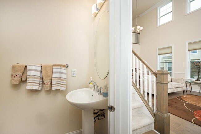 Building Photo - 3031 N Spurway Dr