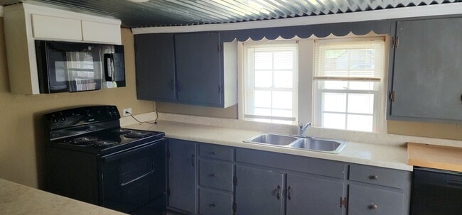 Building Photo - 45 Co Rd 633